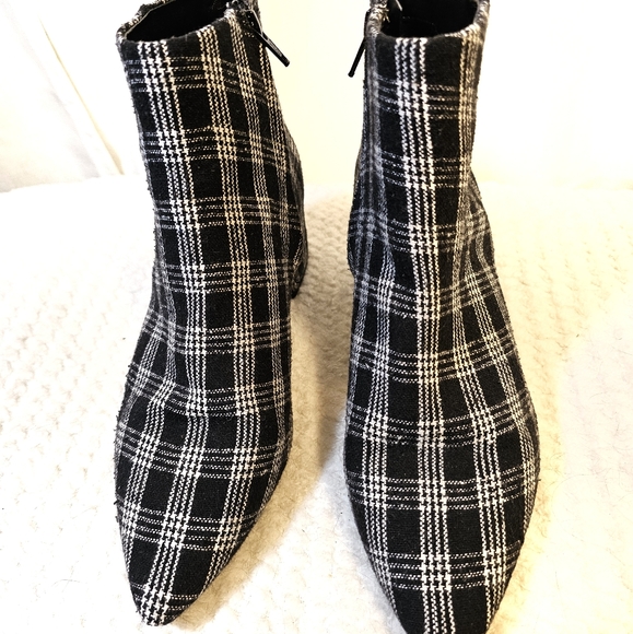 Alex Marie Plaid Heeled Booties 9M - Picture 6 of 8